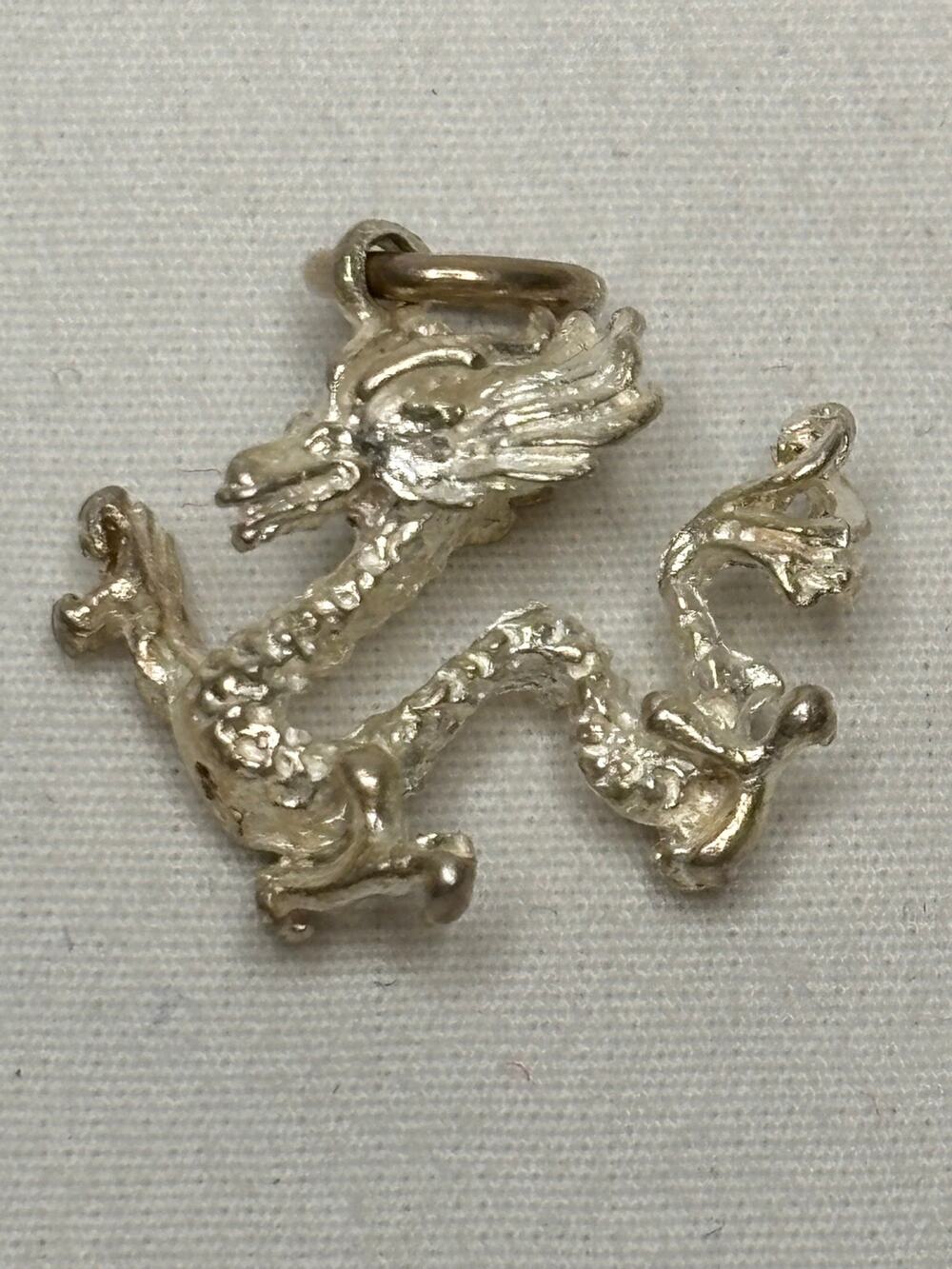 2.81g Sterling Dragon Pendant #6192